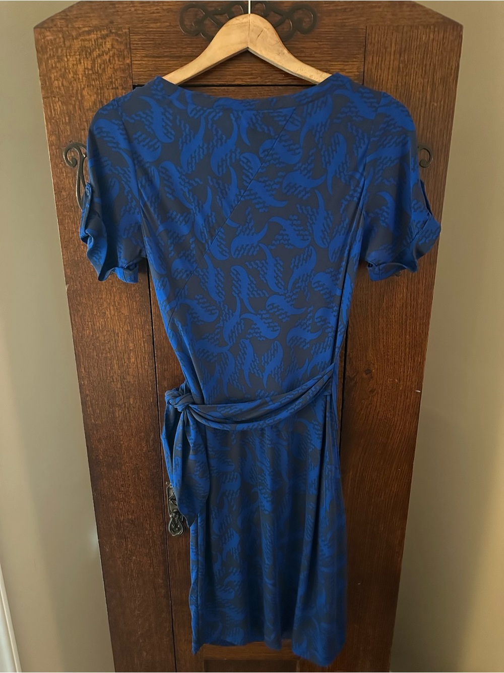 DVF Silk Vine Blue Tie-Waist Dress Sz 8 Diane Von Furstenberg Work Professional - Picture 4 of 5